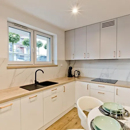 Klifowa 98 아파트 레왈